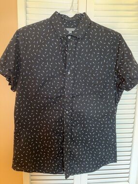 Slate & Stone Black Short-Sleeve Button-Down Shirt with Blue Micro Pattern